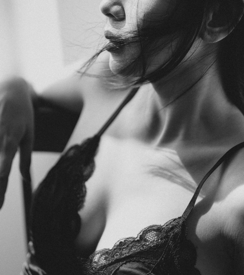 Arya - kreiert unwiderstehliche getragene Strings