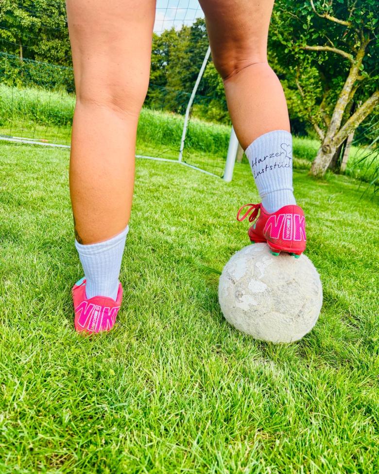 Tennissocken getragen beim Fußball