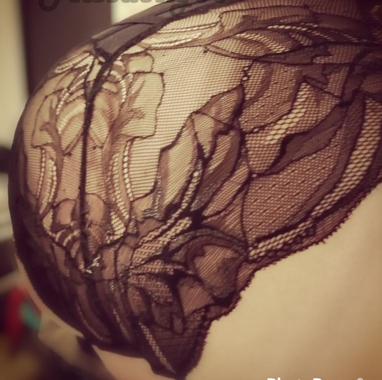 Heiße Spitze an Milf-Po, Gr. 46