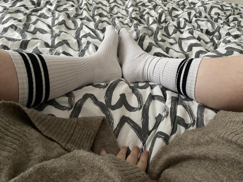 Hohe dreckige Socken