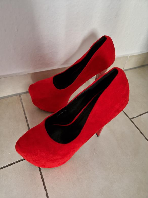 Alte getragene High Heels