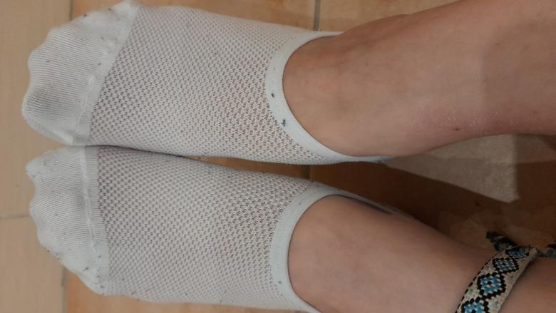 Weiße meshSöckchen