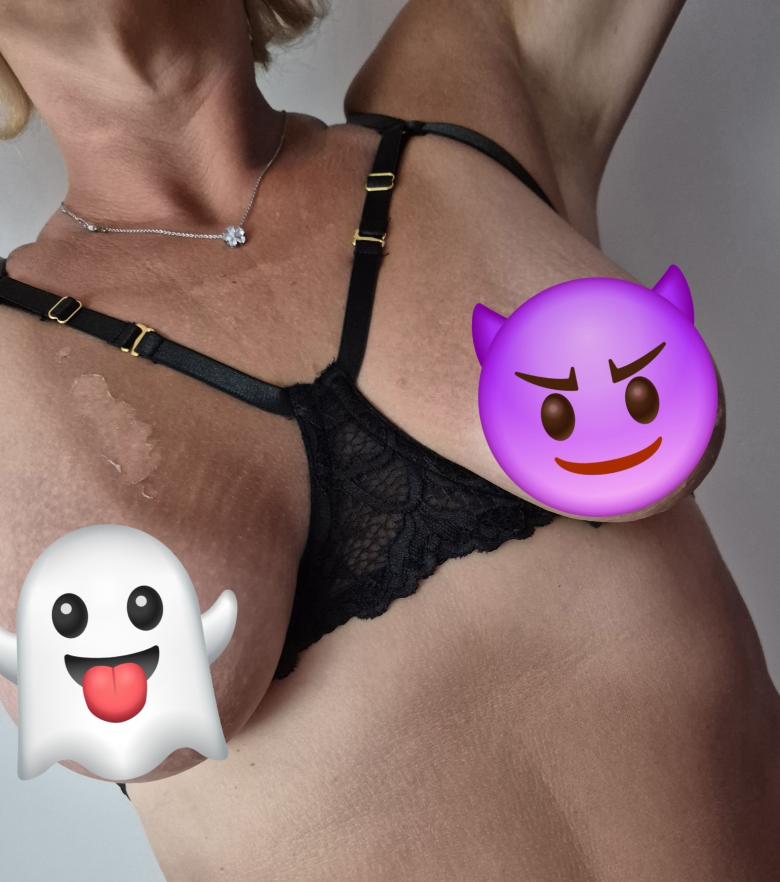 Spitzen Erotik-Set mit G-String