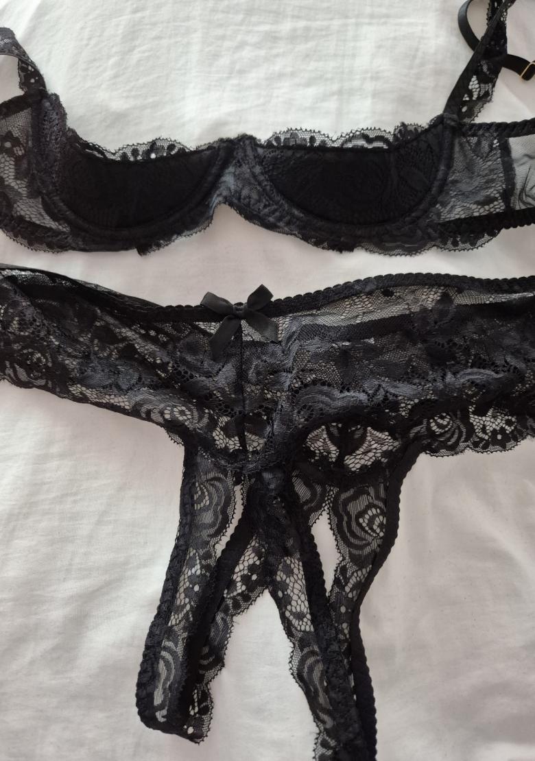 Busen Heber und Ouvert-Höschen