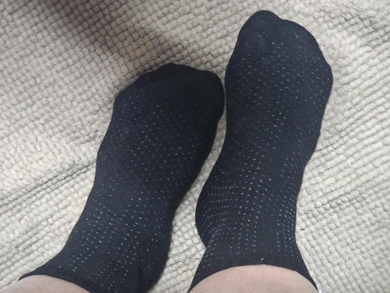 Socke mit Punkt und Schleifchen