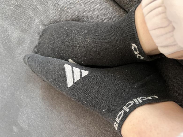 Duftende schwarze Adidas Socken