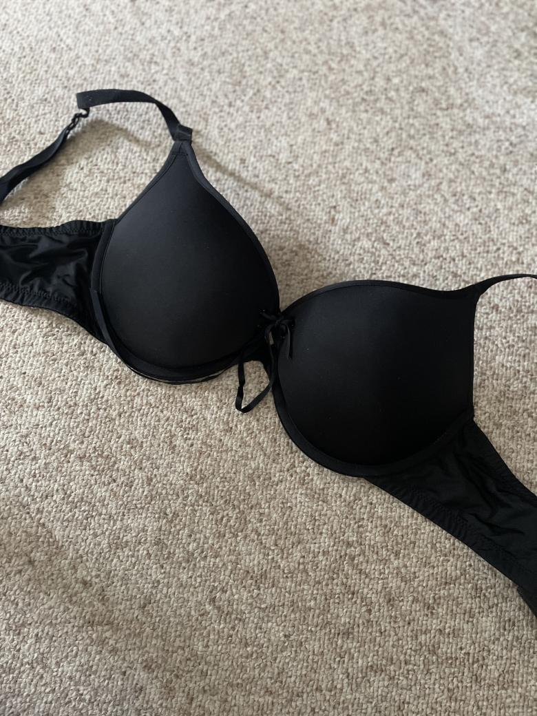 Viel zu enger Push-up