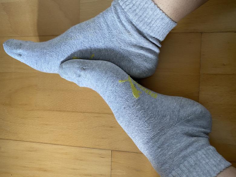 Graue Puma Socken