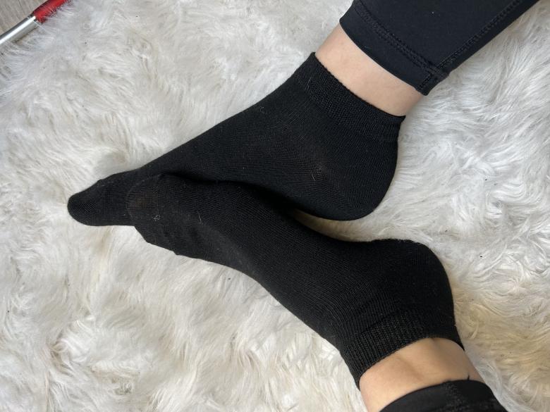FUßBILDER mit heißen Socken🤫