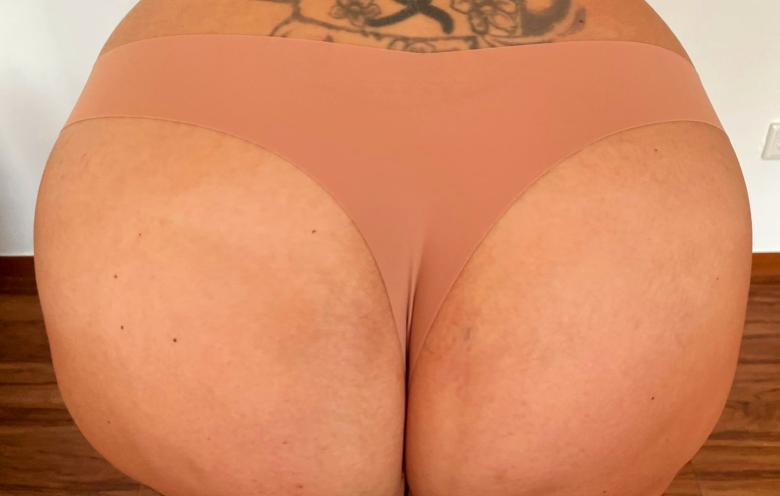 XL ARSCH in Hautfarben