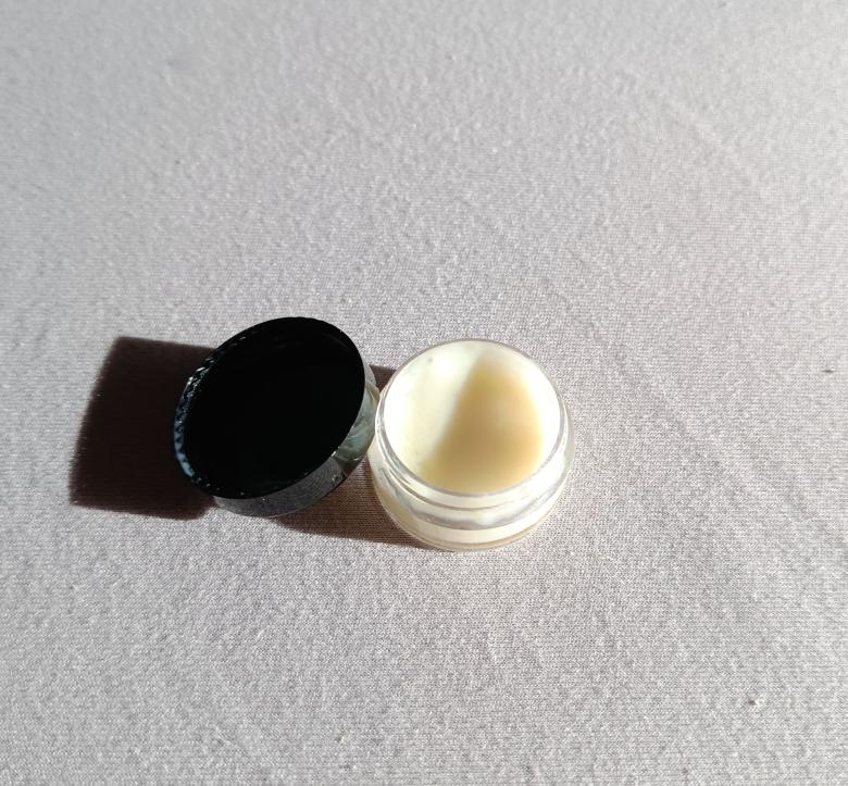 *Pussycreme im Tigel*