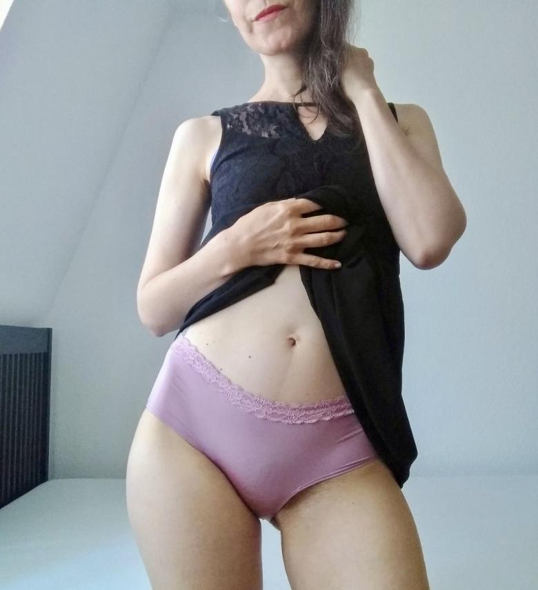 Satin und Spitze