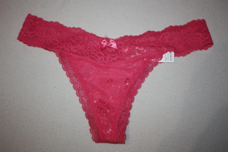 Heißer pinkfarbener String