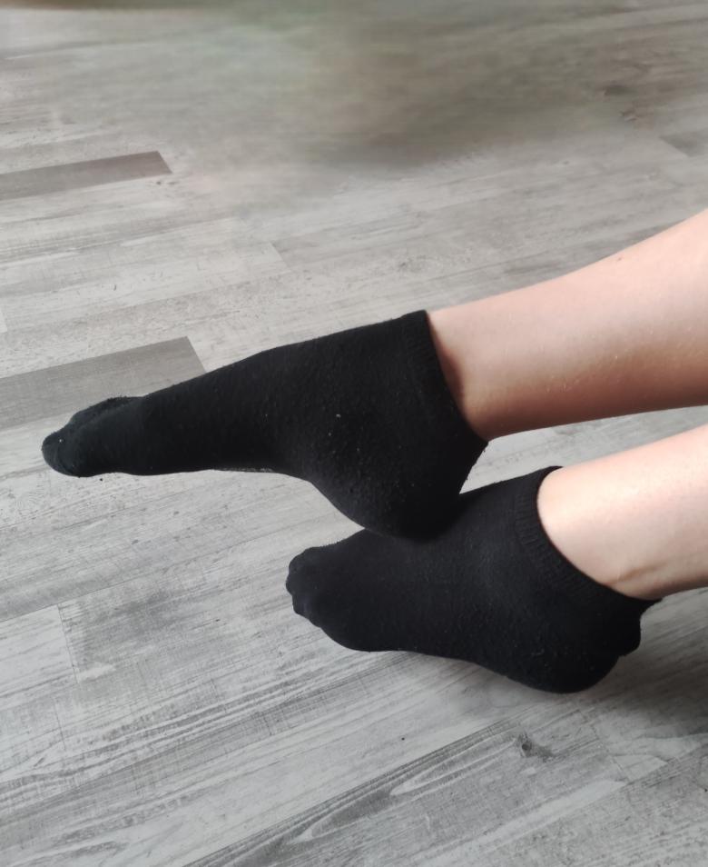 Duftende schwarze Sneaker-Socken