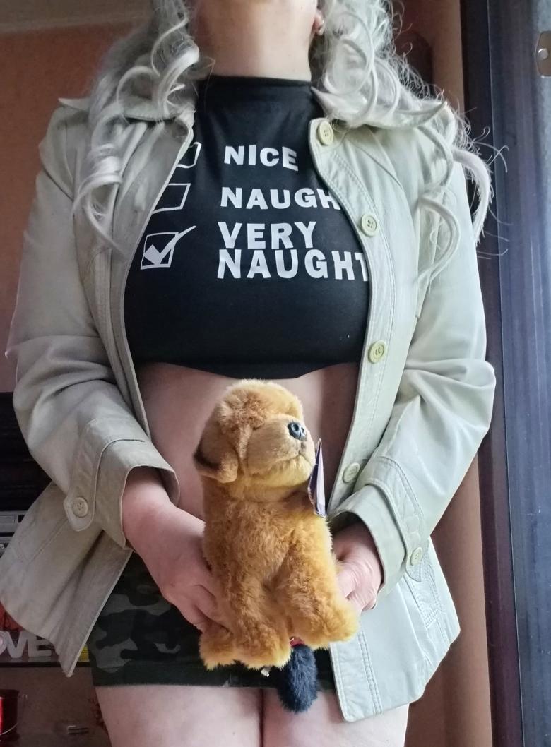 Durchgepinkeltes Kuscheltier