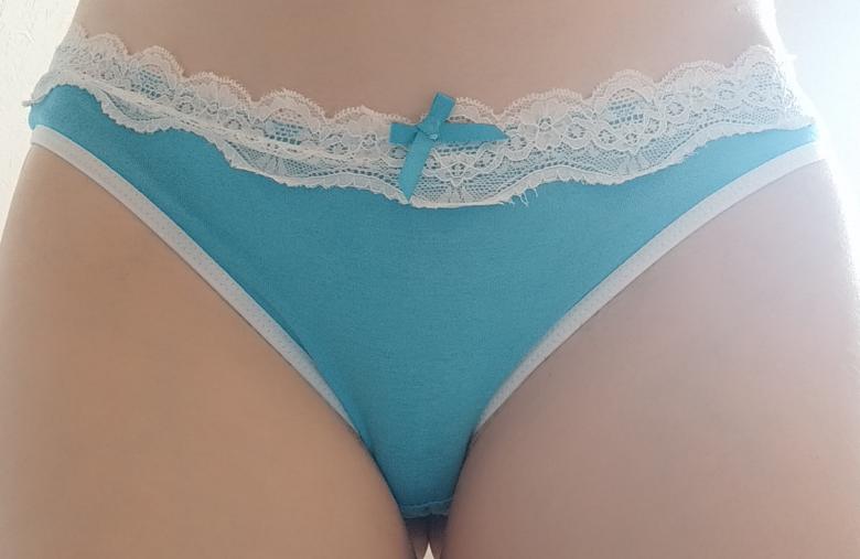 🩵blauer Tanga mit weißer Spitze 🩵