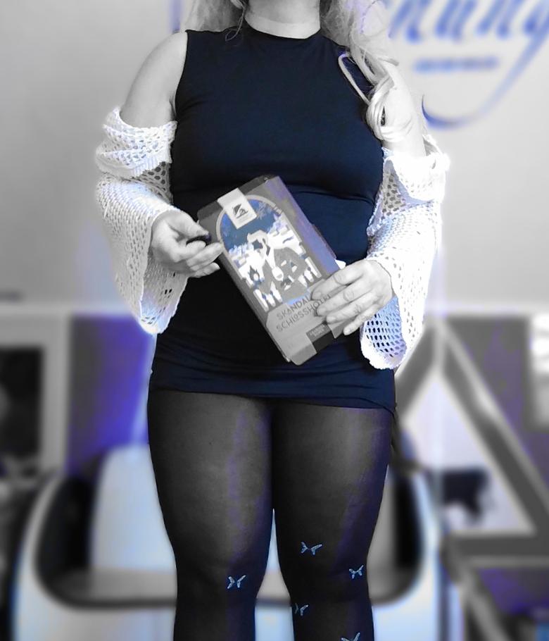 Überraschungs outfit