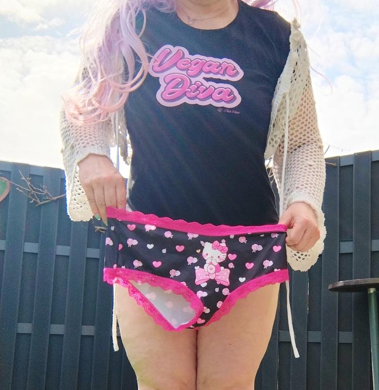 Soll hello kitty mich schmücken?