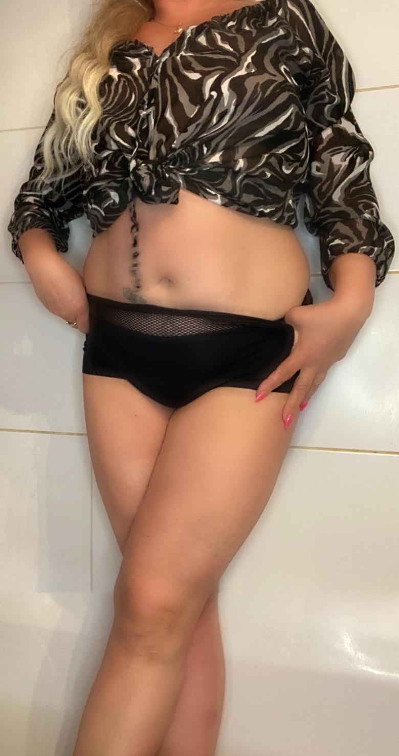 Der Slip feiert meine heißen Kurven