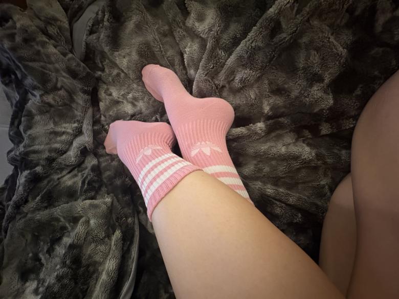 💗 Meine süßen rosa Adidas-Socken