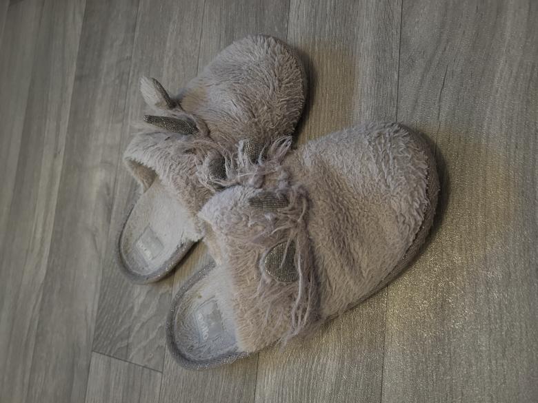 Stark aromatisch riechende Schlappen