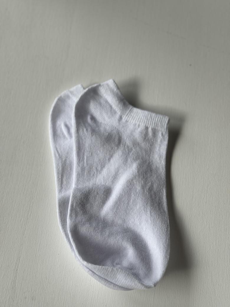 Weiße Sneakersocken