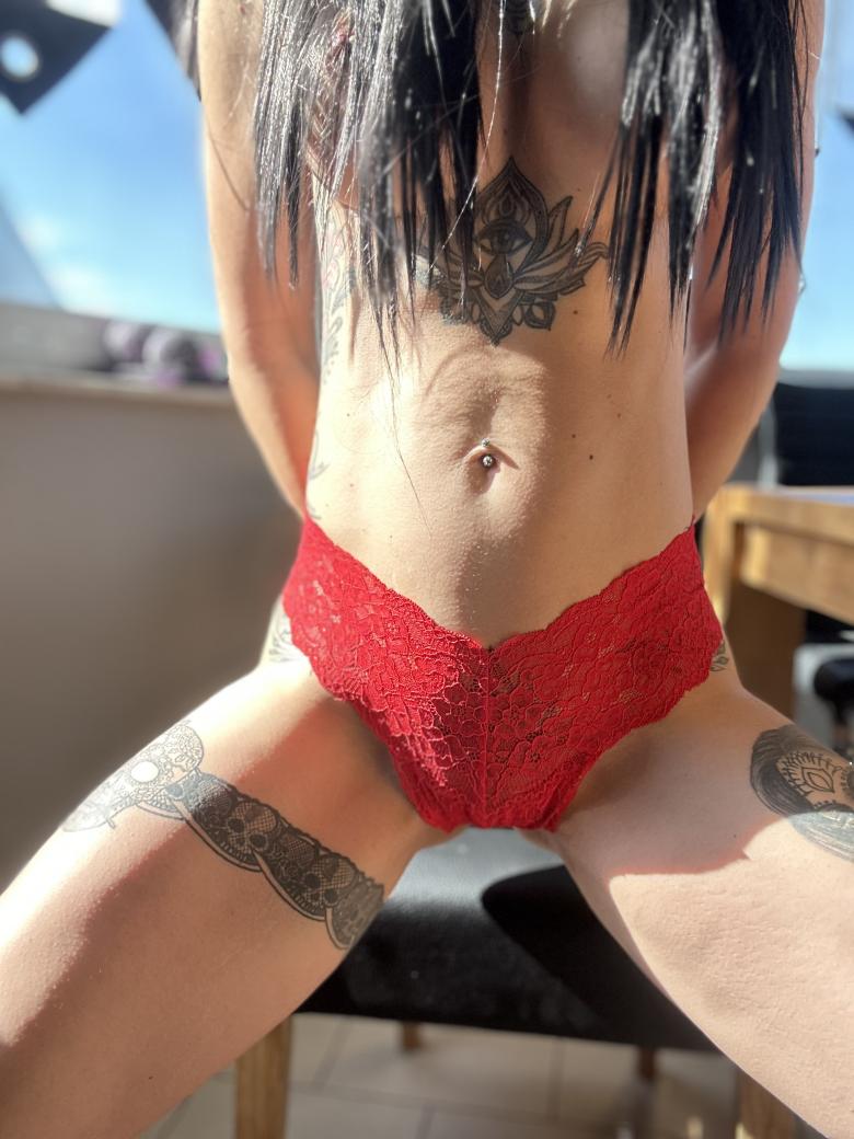 roter SpitzenSlip