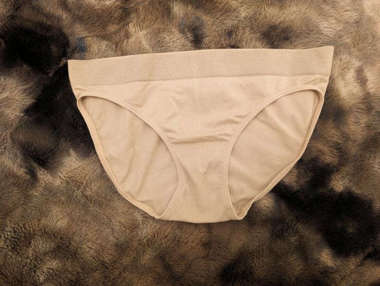 Slip mit Glitzer Borte