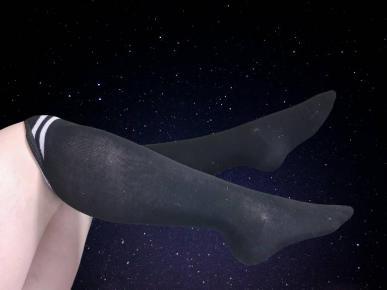 Schwarze Kniestrümpfe