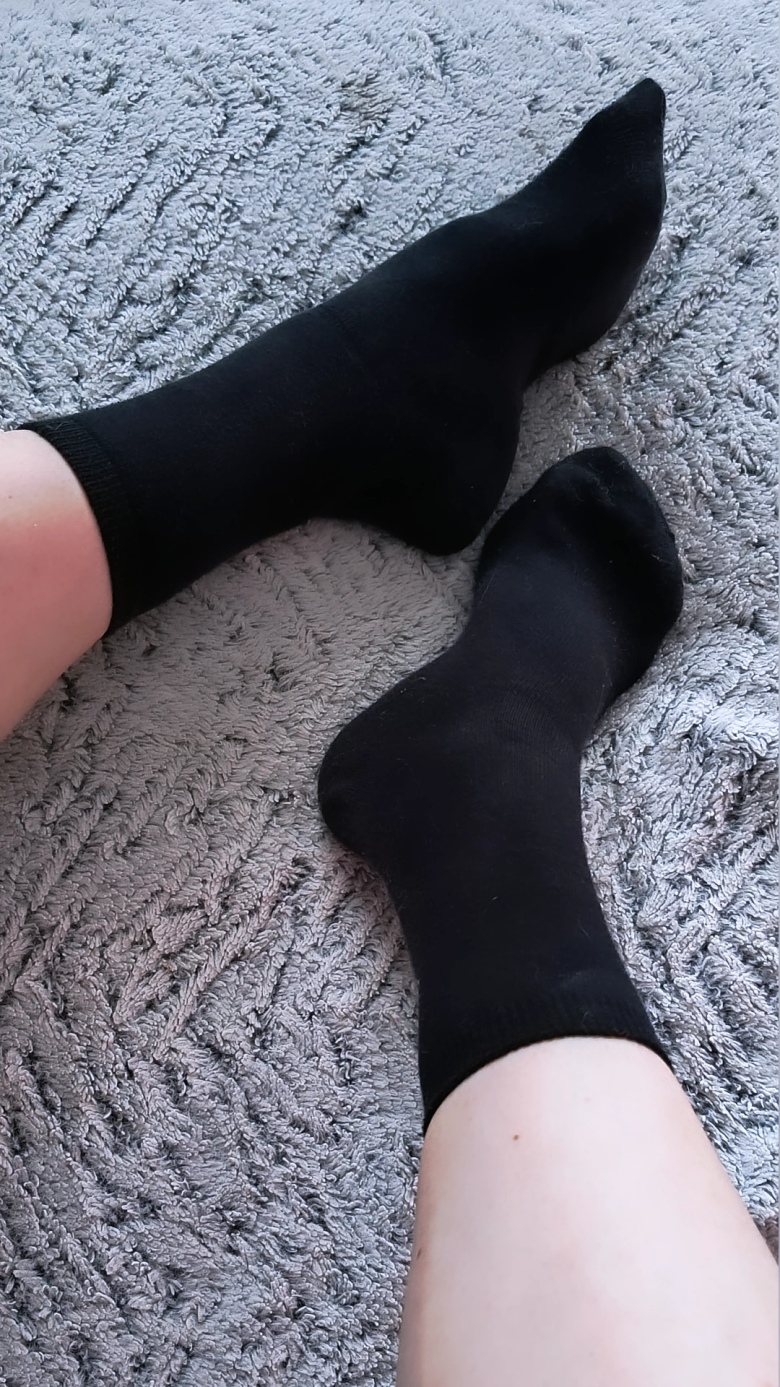 Schwarze Socken 🧦💖
