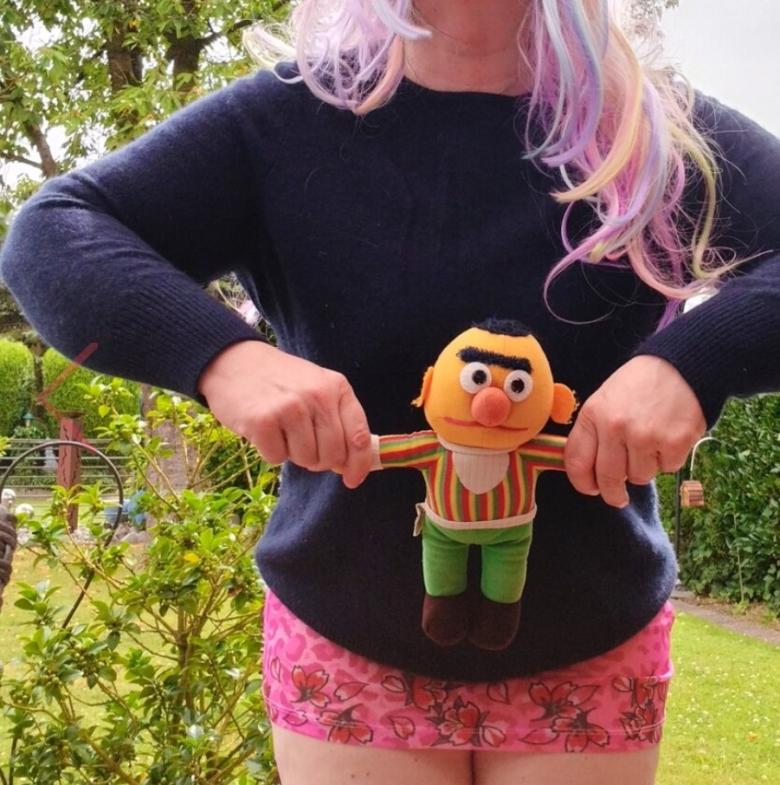 Durchgepinkeltes kuscheltier