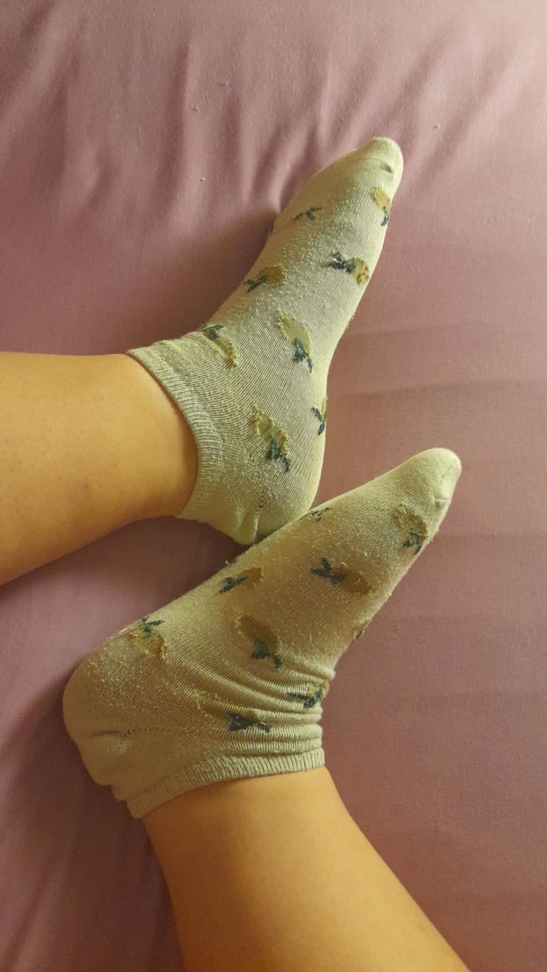 Süße Socken mit Limettenmuster