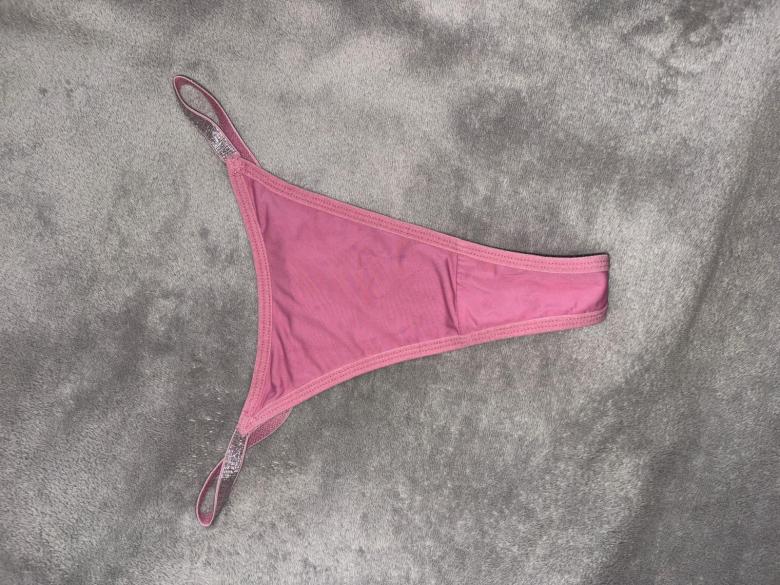 Pinker Tanga mit Glitzer