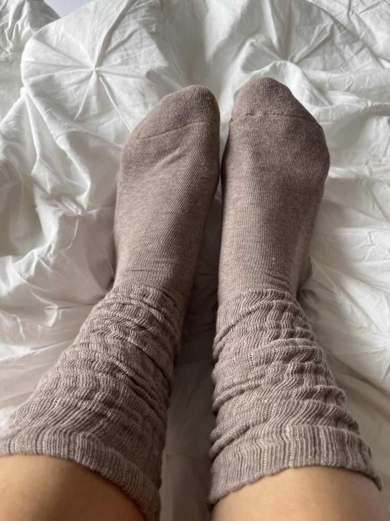 braune Kuschelsocken
