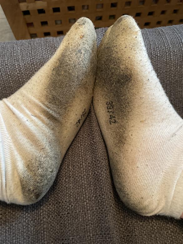 Weiße Socken eine Woche getragen